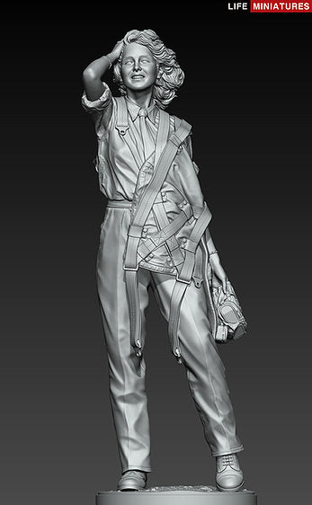 Attagirl - WW2 British ATA Pilot (1/32 scale) - Life Miniatures