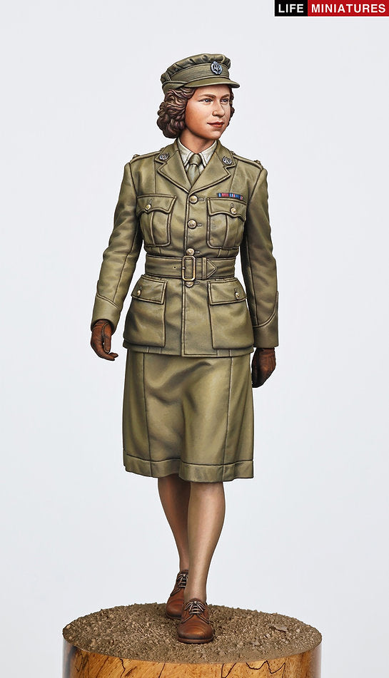 Princess Elizabeth, 2nd Subaltern in ATS, 1945 (1/12 scale, 100 copies limit)