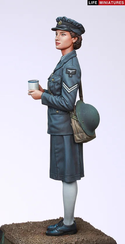 WAAF Assistant Section Leader 1940-1941 (1/16 scale)