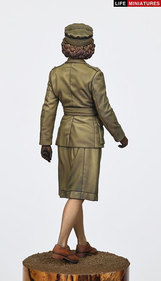 Princess Elizabeth, 2nd Subaltern in ATS, 1945 (1/12 scale, 100 copies limit)