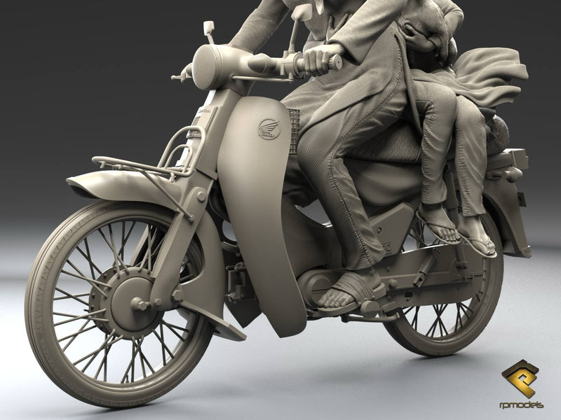 Vietnamese Civilians, Asian Bike with Figures - Set 2 - 1:35