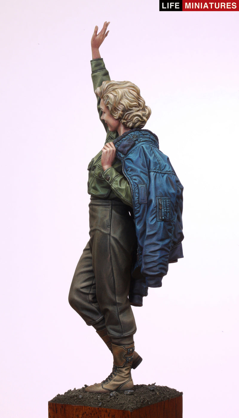 Marilyn Monroe in Korea for her USO tour 1954 (1/35 scale)