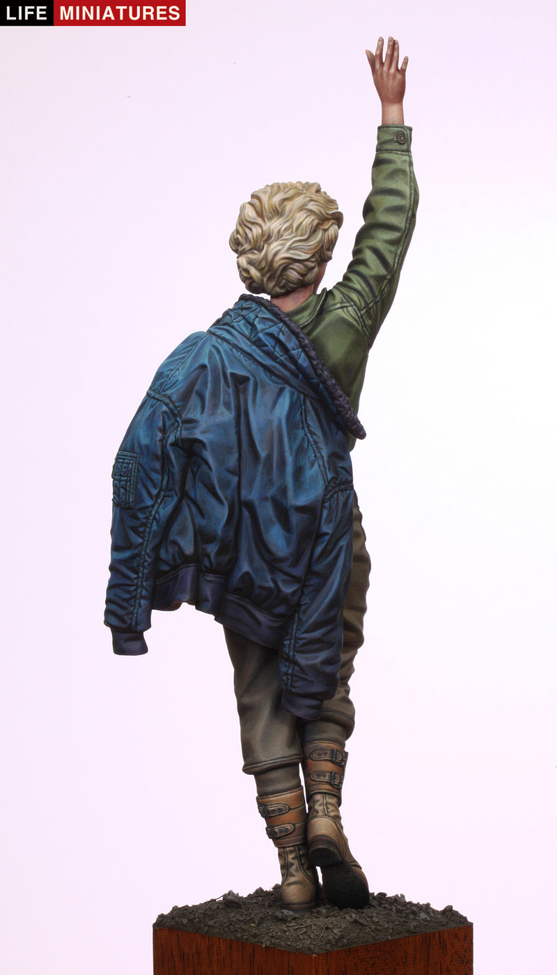 Marilyn Monroe in Korea for her USO tour 1954 (1/35 scale)