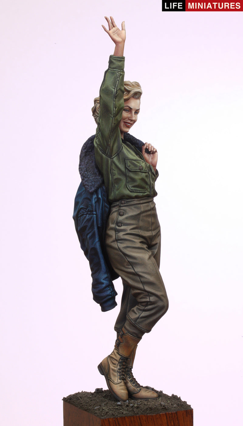 Marilyn Monroe in Korea for her USO tour 1954 (1/16 Scale)