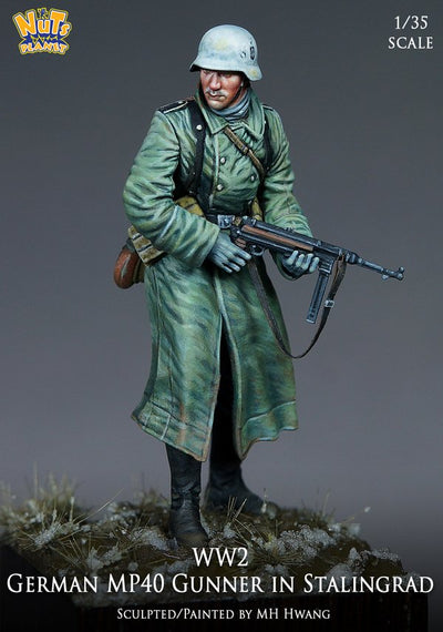 WW2 German MP40 Gunner in Stalingrad (1/35 scale)