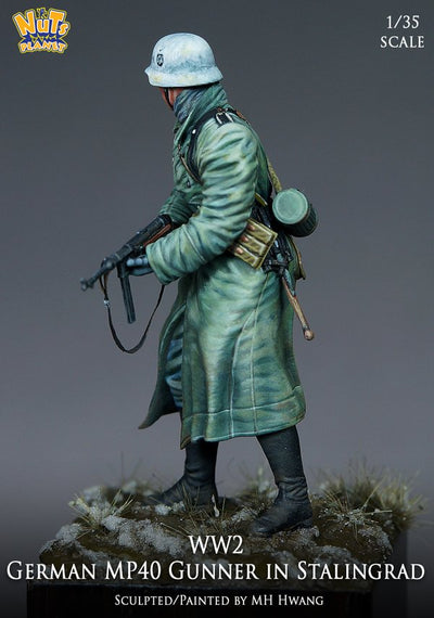 WW2 German MP40 Gunner in Stalingrad (1/35 scale)