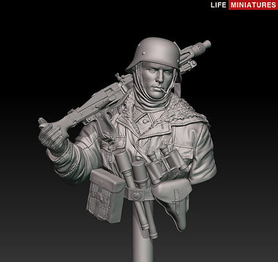 MG42 Gunner, Totenkopf Division, Kharkov 1943