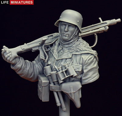 MG42 Gunner, Totenkopf Division, Kharkov 1943