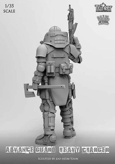 Advance Guard Heavy Charger - 1/35