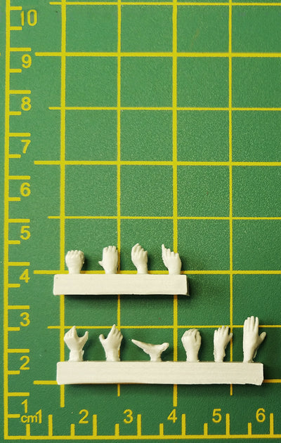 Hands - Set 2 - 54mm