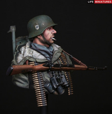MG42 Tripod Carrier, Totenkopf Division, Kharkov 1943